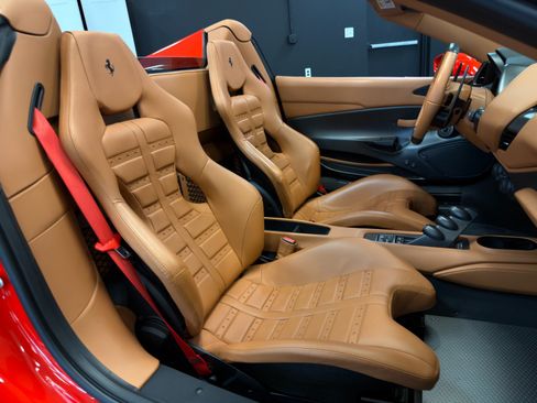 Used 2020 Ferrari 488 Pista Spider RWD image 26