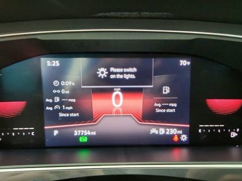 Used 2022 Volkswagen Tiguan SE R-Line image 41