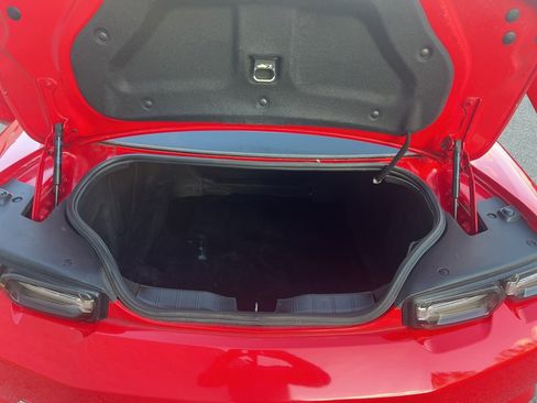 Used 2020 Chevrolet Camaro SS image 31