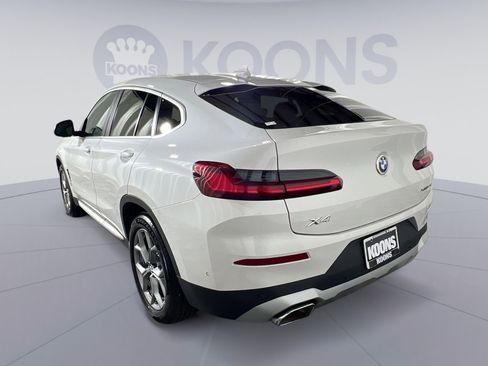 Used 2024 BMW X4 xDrive30i image 4