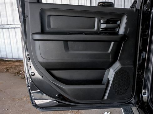 Used 2024 RAM 2500 Tradesman w/ Chrome Appearance Group AWD/4WD image 46
