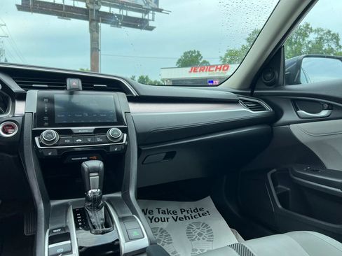 Used 2017 Honda Civic EX-T image 16