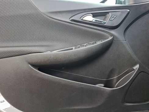 Used 2024 Chevrolet Malibu LT image 11