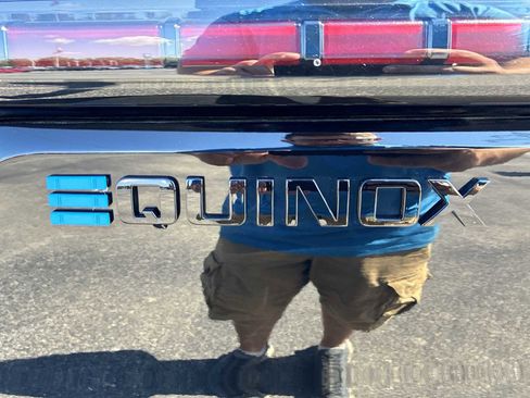 Certified 2024 Chevrolet Equinox EV RS image 31