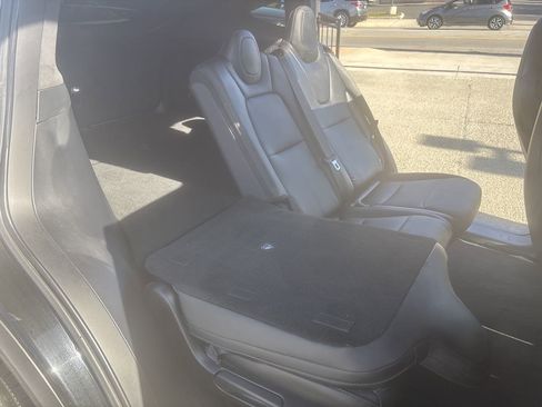 Used 2018 Tesla Model X 75D image 24
