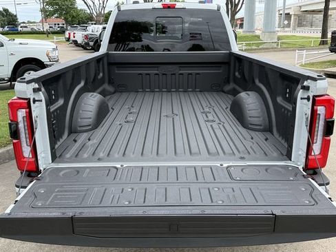 Used 2026 Ford F450 Platinum w/ Platinum Plus Package AWD/4WD image 29