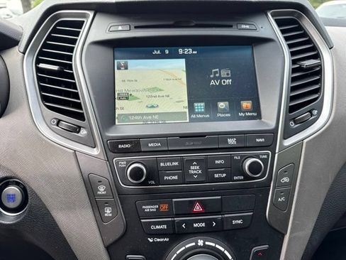 Used 2017 Hyundai Santa Fe Sport AWD/4WD image 9