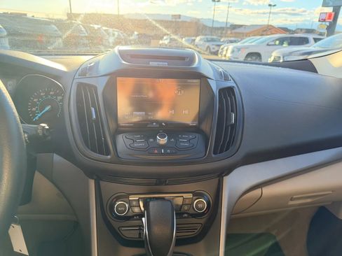 Used 2014 Ford Escape SE w/ Equipment Group 201A image 19