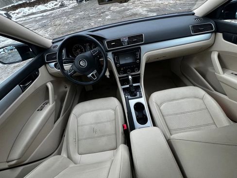 Used 2013 Volkswagen Passat 2.5 SE image 14