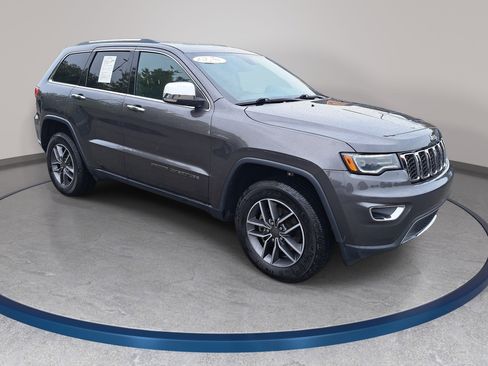 Used 2019 Jeep Grand Cherokee Limited w/ Luxury Group II AWD/4WD image 3