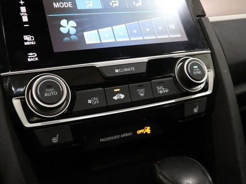 Used 2017 Honda Civic Touring image 28