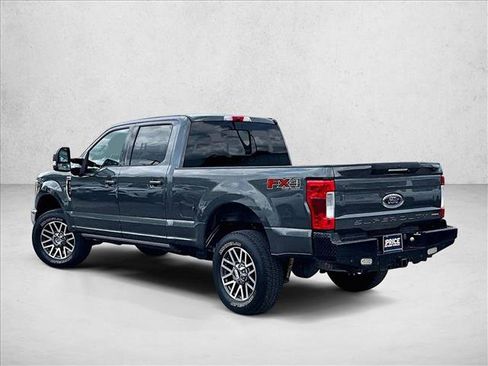 Used 2017 Ford F250 Lariat w/ Lariat Ultimate Package AWD/4WD image 13