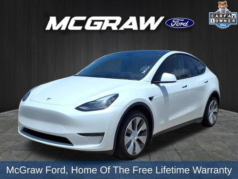 Used 2023 Tesla Model Y Long Range AWD/4WD image 1