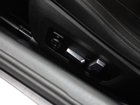 Used 2022 BMW M850i xDrive Coupe image 40