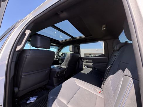 Used 2024 Toyota Tundra Platinum image 6