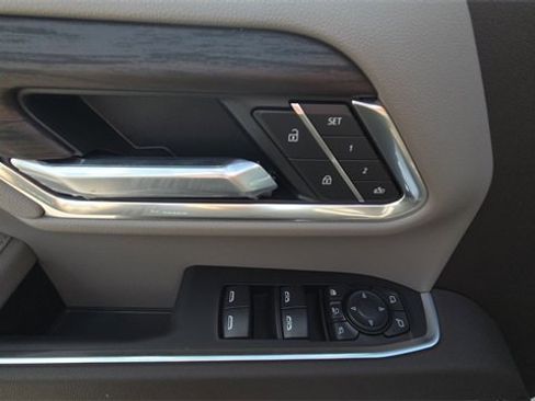 New 2026 GMC Sierra 2500 SLT w/ SLT Premium Package image 34