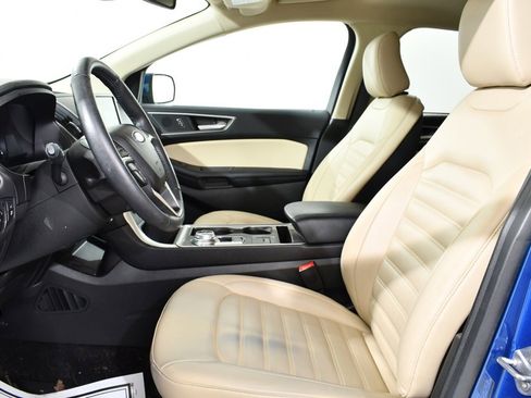 Used 2023 Ford Edge SEL w/ Convenience Package image 6