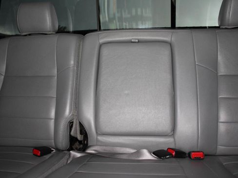 Used 2005 Ford F350 Lariat AWD/4WD image 59
