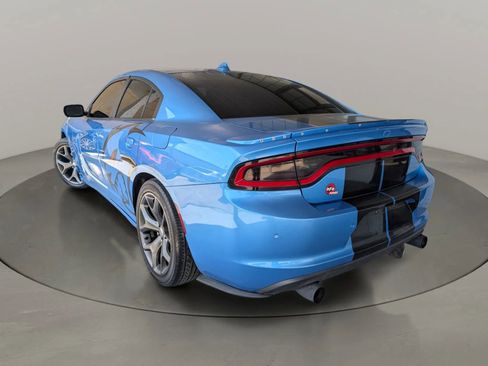 Used 2015 Dodge Charger R/T w/ Plus Group RWD image 3