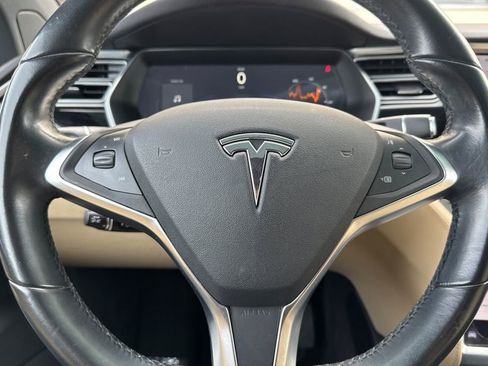 Used 2016 Tesla Model X 75D image 21