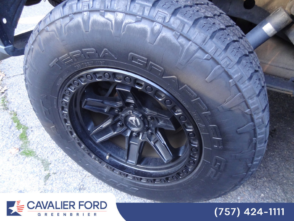 Used 2015 Ford F150 XLT w/ Equipment Group 301A Mid AWD/4WD image 12