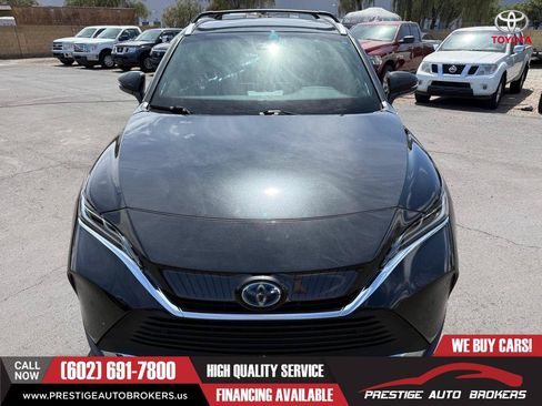 Used 2023 Toyota Venza XLE AWD/4WD image 6