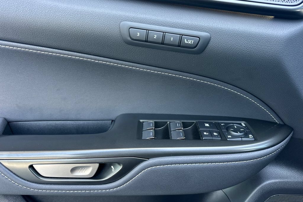 Used 2025 Lexus NX 350h AWD w/ Accessory Package (2T) image 11
