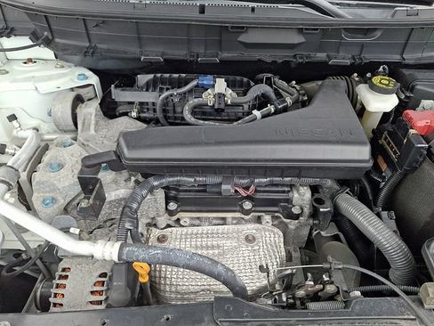 Used 2017 Nissan Rogue SV AWD/4WD image 29
