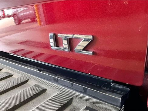 Used 2017 Chevrolet Silverado 1500 LTZ w/ LTZ Plus Package image 40