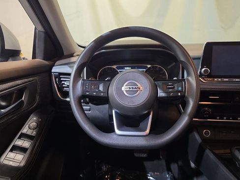 Used 2021 Nissan Rogue SV AWD/4WD image 11