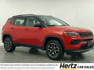 Used 2025 Jeep Compass Trailhawk AWD/4WD video 1