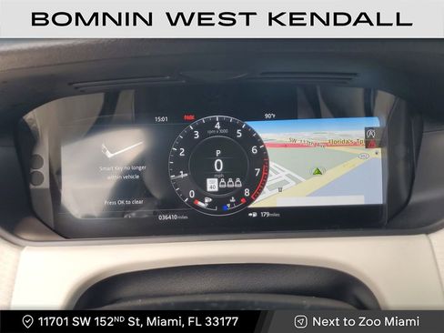 Used 2019 Land Rover Range Rover Velar S image 31