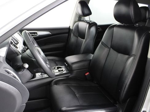 Certified 2020 Nissan Pathfinder SL image 19