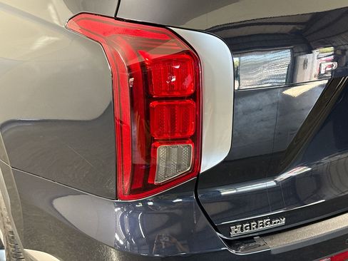 Used 2025 Hyundai Palisade SEL image 36