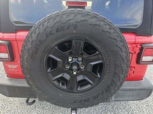 Used 2019 Jeep Wrangler Sport AWD/4WD image 61