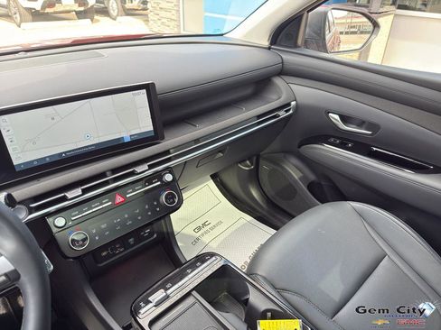 Used 2025 Hyundai Tucson Limited image 20