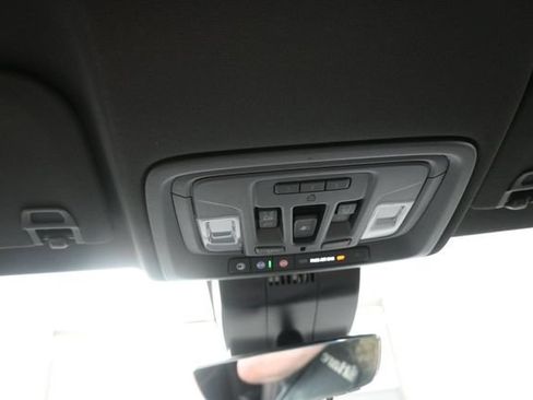 Used 2026 Chevrolet Silverado 1500 High Country AWD/4WD image 12
