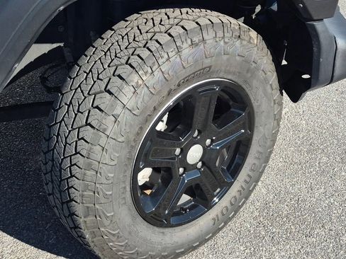 Used 2020 Jeep Wrangler Unlimited Sport S image 3