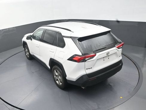 Used 2024 Toyota RAV4 XLE FWD image 27