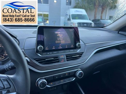 Used 2024 Nissan Altima 2.5 SV FWD image 17
