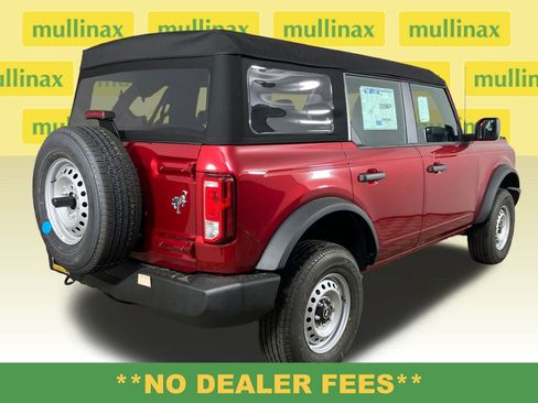 New 2025 Ford Bronco 4-Door image 4