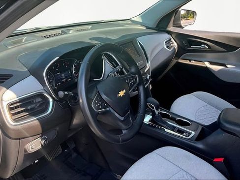 Used 2024 Chevrolet Equinox LT image 12