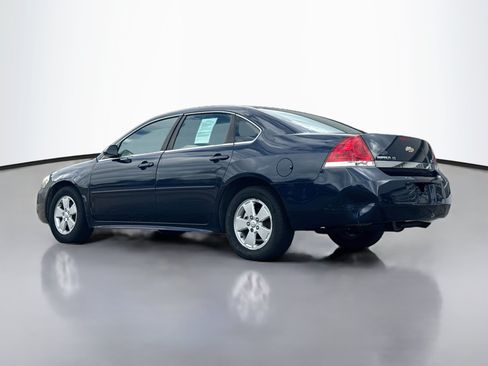 Used 2011 Chevrolet Impala LT FWD image 5