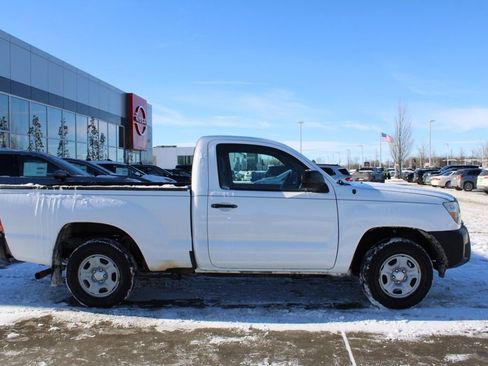 Used 2014 Toyota Tacoma 2WD Regular Cab image 6