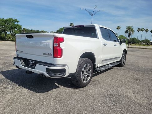 Used 2024 Chevrolet Silverado 1500 High Country w/ Technology Package AWD/4WD image 5