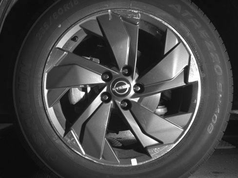 Used 2025 Nissan Rogue SV FWD image 12