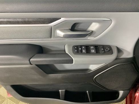 Used 2023 RAM 1500 Big Horn AWD/4WD image 30