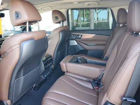 Certified 2026 Acura MDX FWD w/ Technology Package image 16