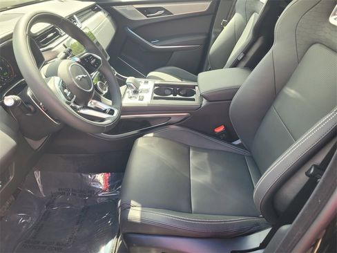 New 2026 Jaguar F-PACE R-Dynamic S image 12