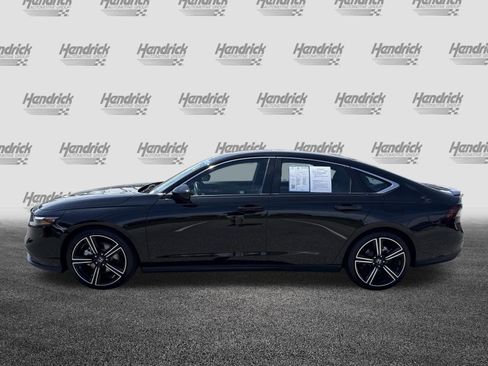 Used 2025 Honda Accord Sport image 7